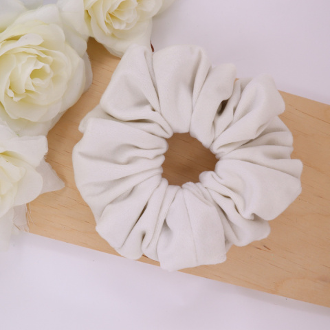 Gumka do włosów - scrunchie L welurowa kremowa