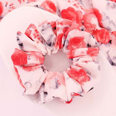 Gumka do włosów - scrunchie L red rose Gumka do włosów - scrunchie L red rose
