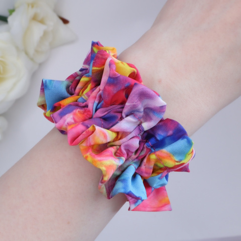 Gumka do włosów scrunchie z falbanką mystic bloom Gumka do włosów scrunchie z falbanką mystic bloom